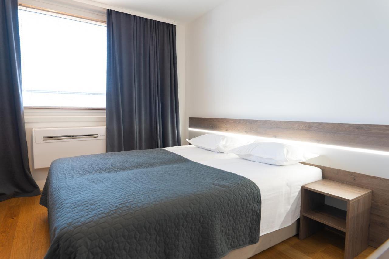 Hotel Triester Wina Bagian luar foto